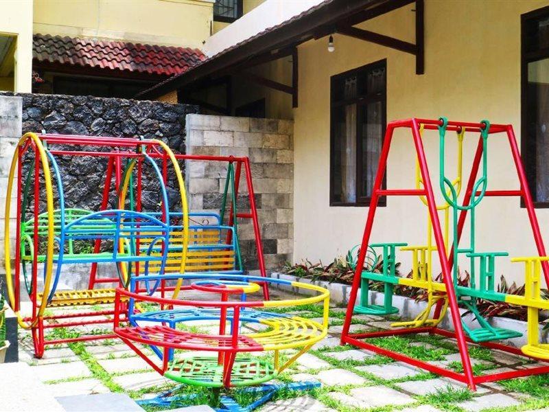 Saung Balibu 3*